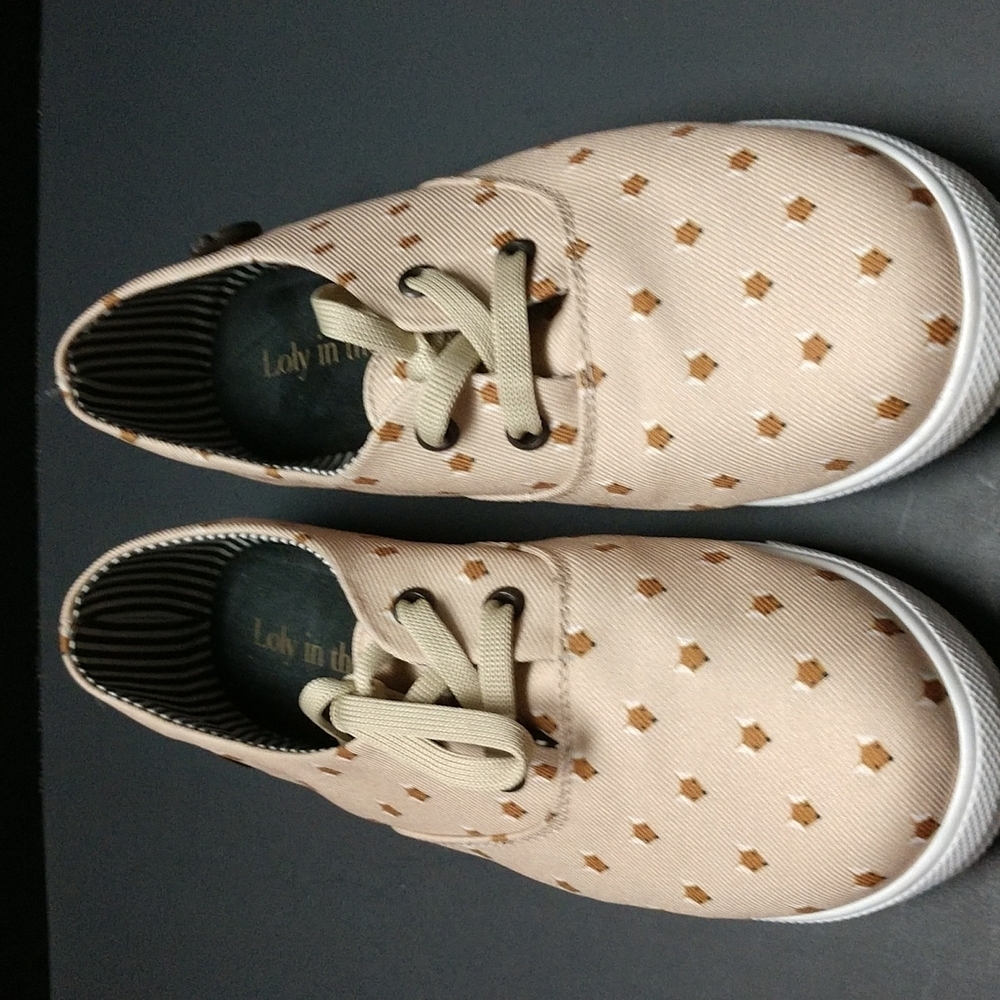 ModCloth Loly in the Sky Fox Shoes Size 7.5